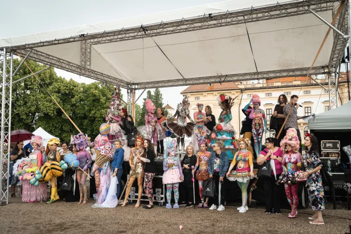 Kdo mi to tu loupe perníček?